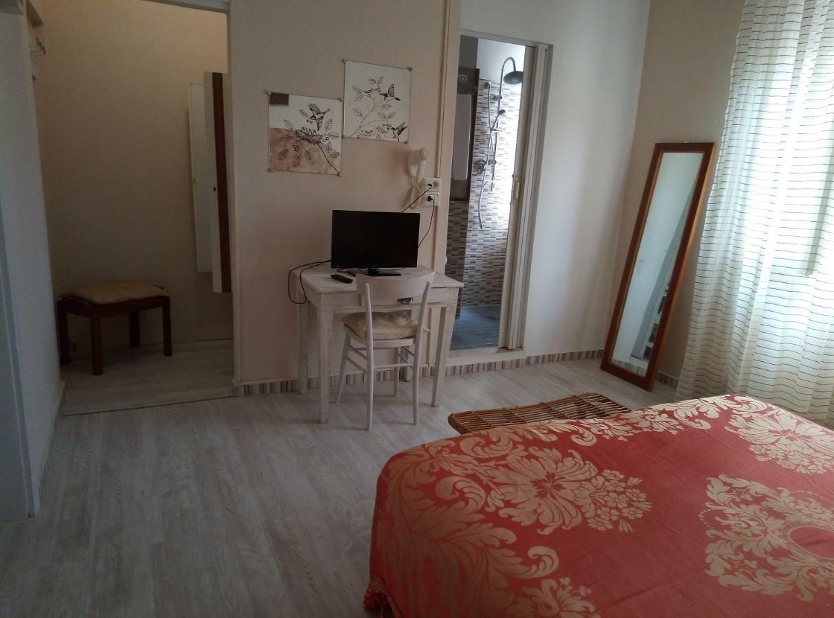 La Villa Bellaria-Igea Marina Buitenkant foto